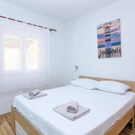 By The Sea Grebastica, - 23955 Apartment Sibenik