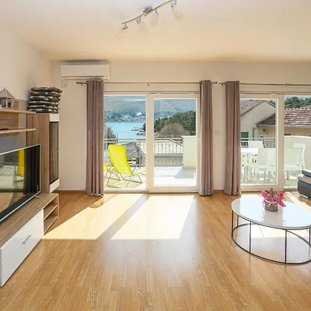 Apartment By The Sea Grebastica, - 23955 Sibenik