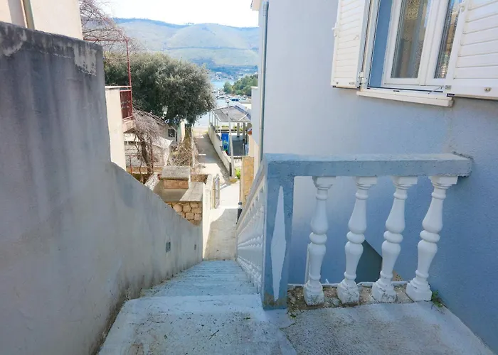 By The Sea Grebastica, - 23955 *