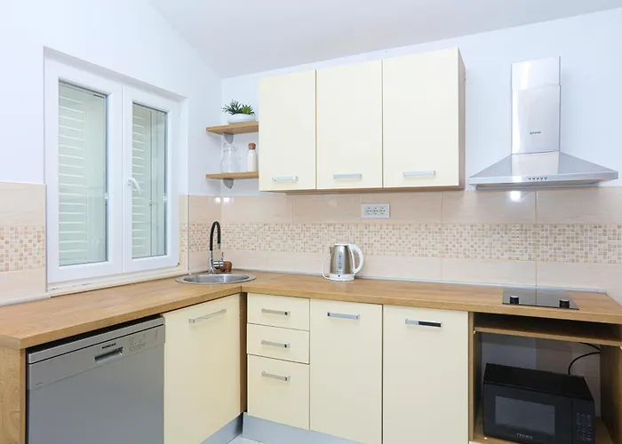 By The Sea Grebastica, - 23955 *